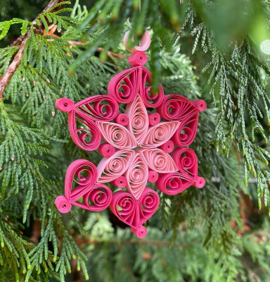 DIY Christmas Tree Quilled Snowflake Pattern from Craftquiller