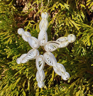 Jessica Snowflake Quilling Pattern from NeverBoredCreations