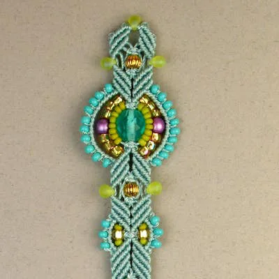 Flora Bookmark Micro Macrame Pattern by Micro Macrame Maven