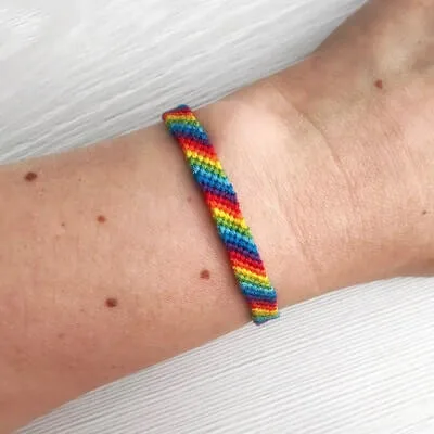 Micro Macrame Friendship Bracelet Pattern by Granny's Patterns PDF