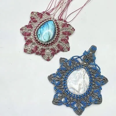 Micro Macrame Pendant Pattern by Imbali Crafts