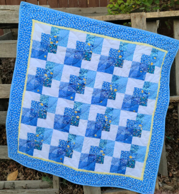Four in a Row Baby Quilt Pattern by BeckysQuiltDesigns